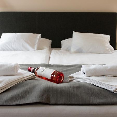 Accomo Apartmanház Siófok Esterno foto