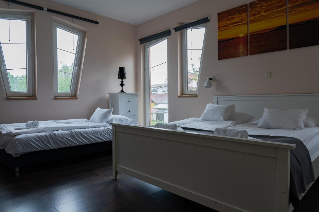 Accomo Apartmanház Siófok Esterno foto