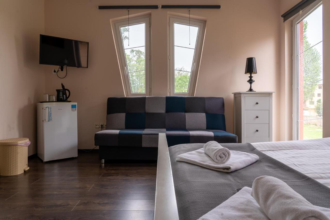 Accomo Apartmanház Siófok Esterno foto